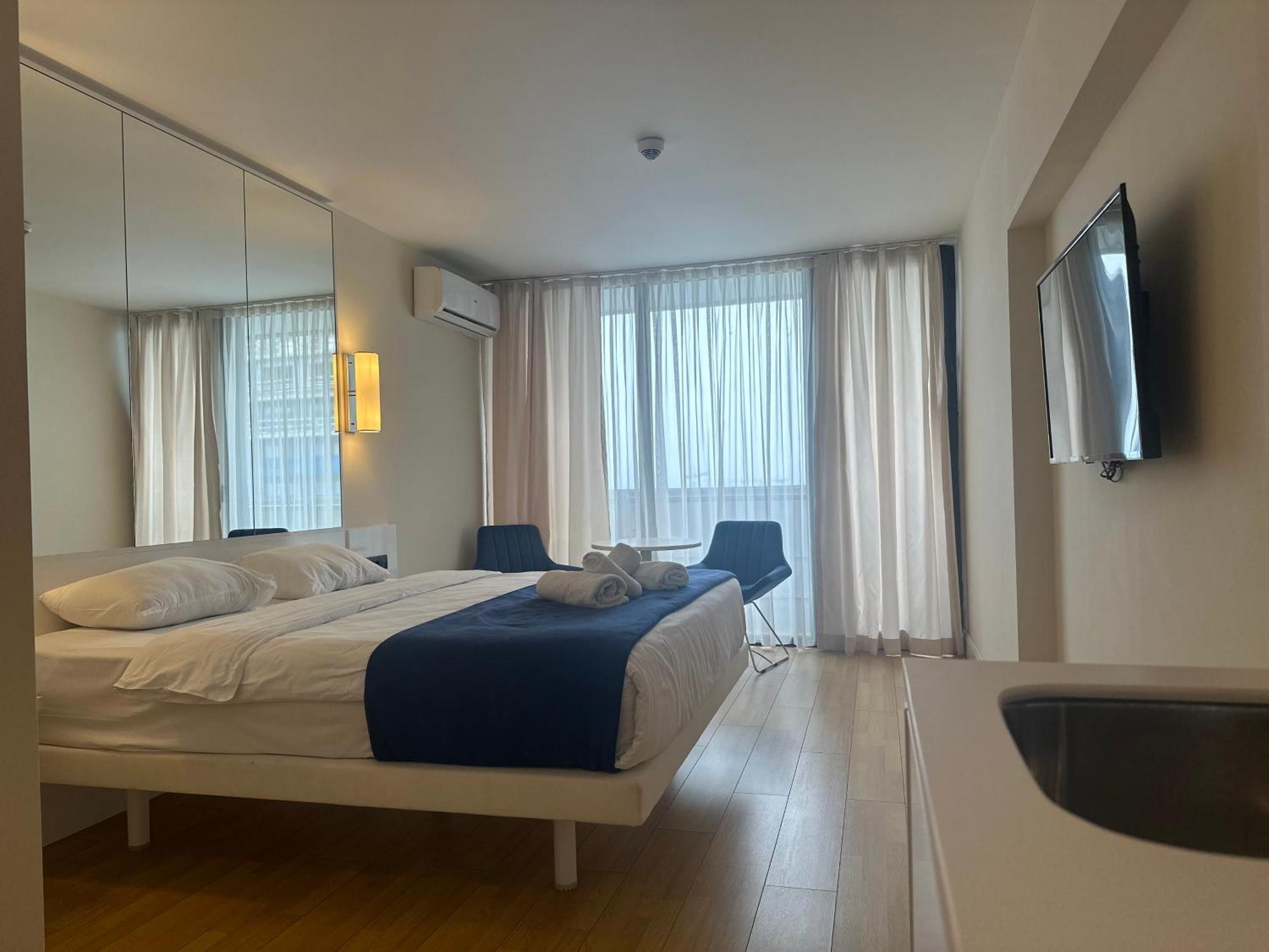 Orbi City Amazing Apartments Batumi Exterior photo